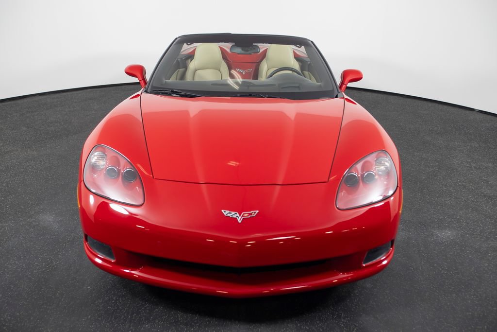 Used 2007 Chevrolet Corvette Convertible w/ Preferred Equipment Group RWD image 24