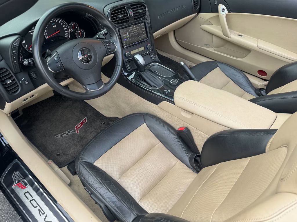 Used 2013 Chevrolet Corvette Grand Sport w/ 3LT Preferred Equipment Group image 3