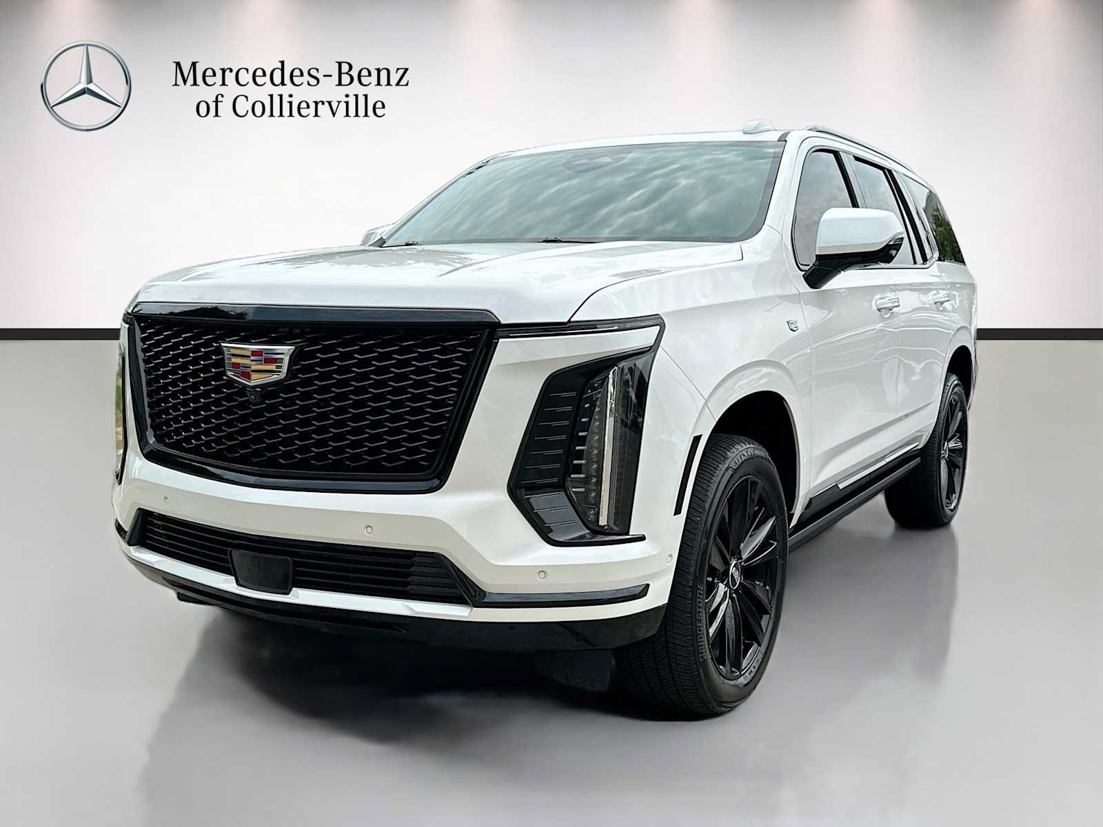 Used 2025 Cadillac Escalade Sport w/ LPO, Floor Liner Package AWD/4WD image 1