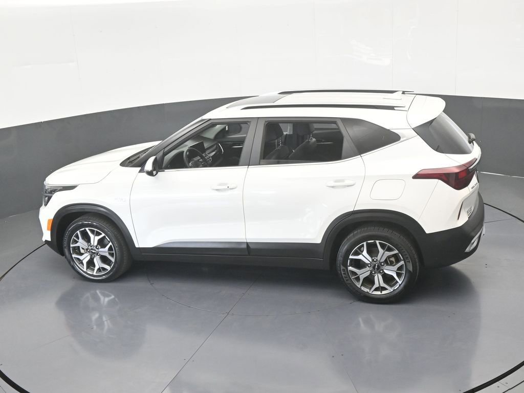 Used 2022 Kia Seltos EX image 51