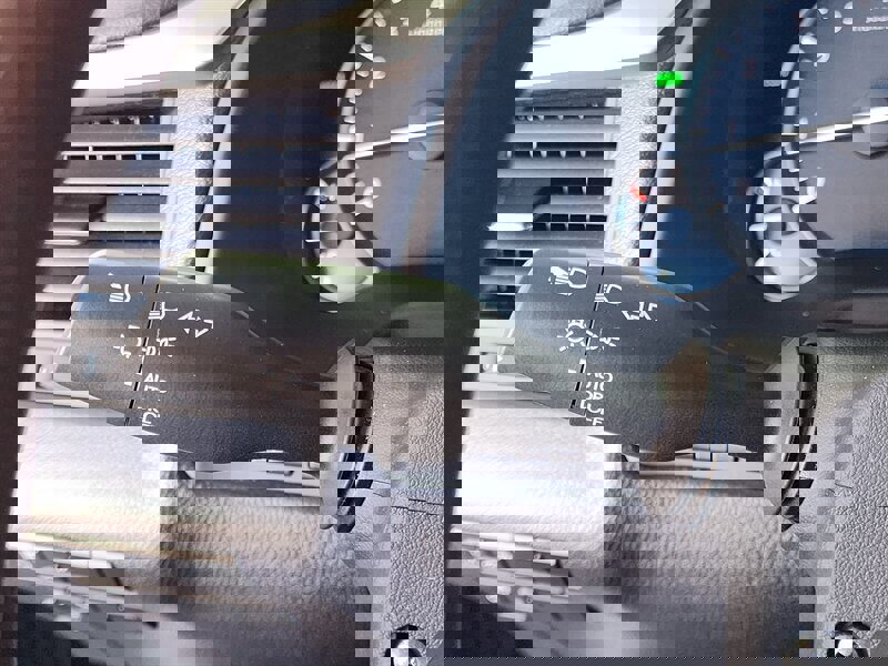 Used 2022 Lexus RX 350L w/ Premium Package image 35