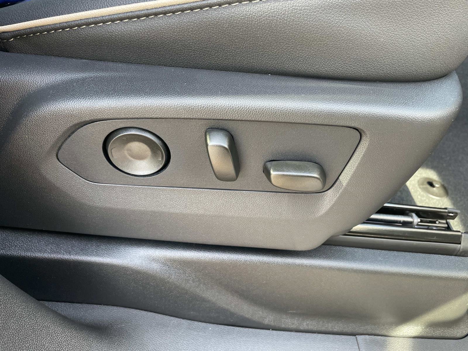 New 2026 GMC Yukon XL Elevation image 28