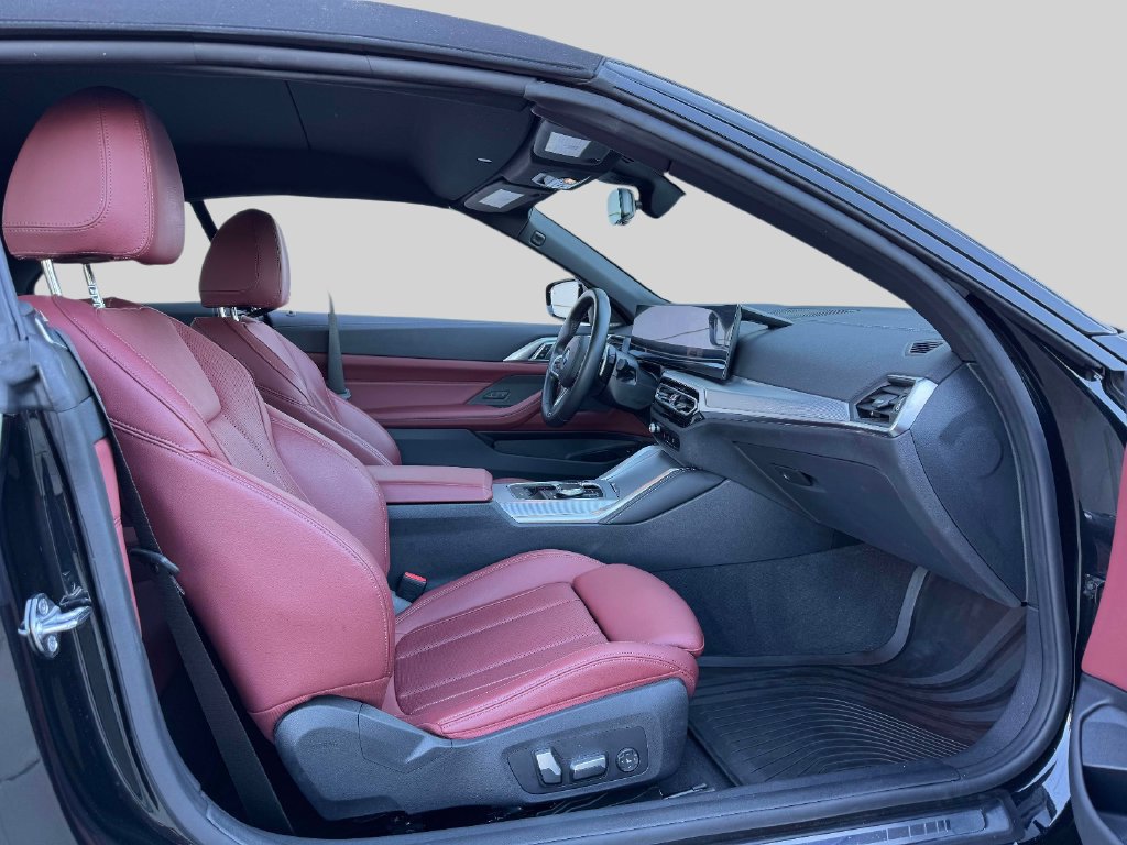 Certified 2024 BMW 430i xDrive Convertible w/ M Sport Package AWD/4WD image 11