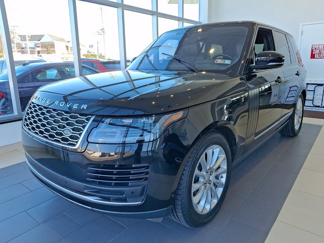 Used 2020 Land Rover Range Rover HSE image 3