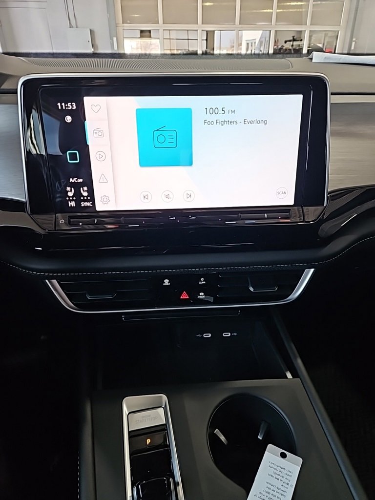 New 2026 Volkswagen Atlas Cross Sport SE image 29