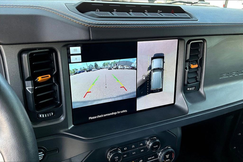 Used 2024 Ford Bronco Badlands image 16