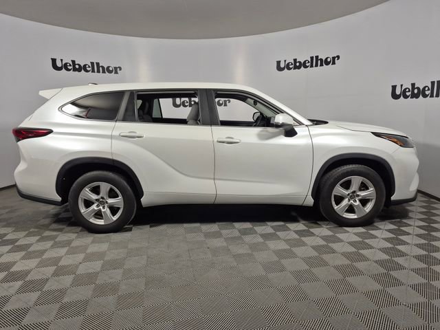 Used 2023 Toyota Highlander L image 8
