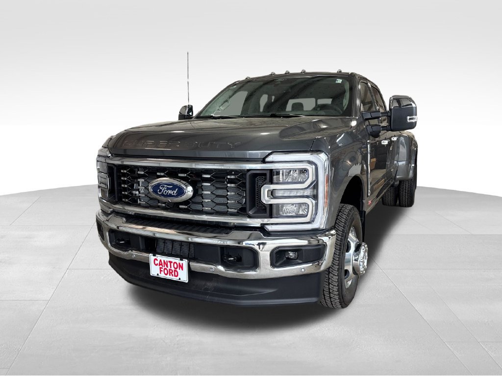 New 2026 Ford F350 Lariat w/ Lariat Ultimate Package