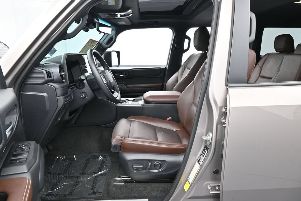 Used 2025 Toyota Land Cruiser w/ Premium Package AWD/4WD image 11