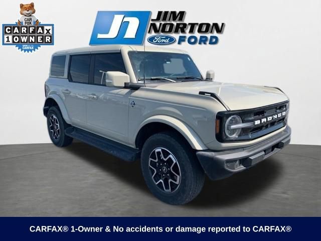 Used 2025 Ford Bronco Outer Banks AWD/4WD image 1