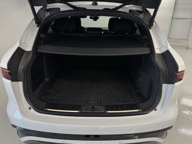 Used 2024 Jaguar F-PACE R-Dynamic S image 10