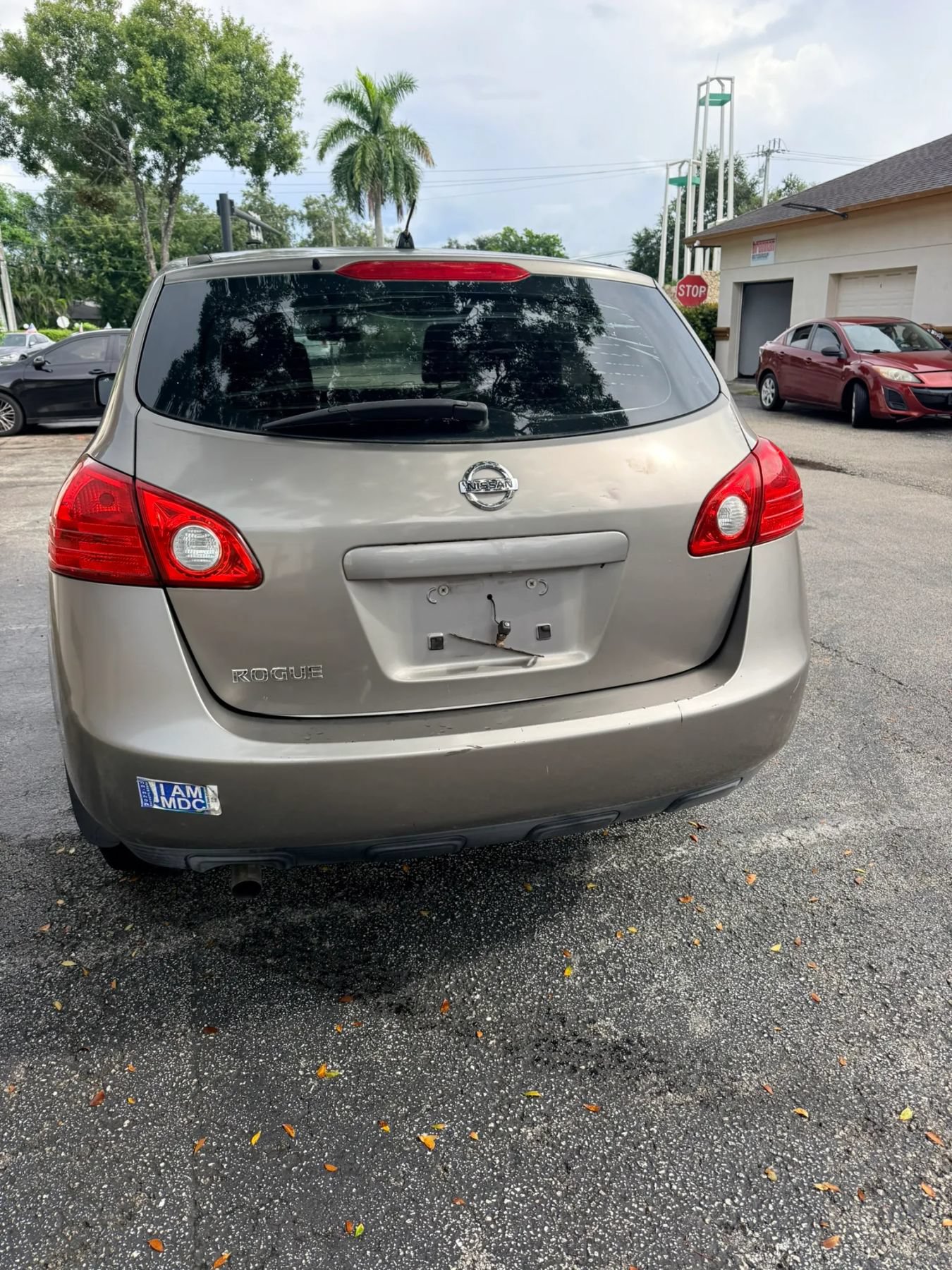 Used 2010 Nissan Rogue S FWD image 3