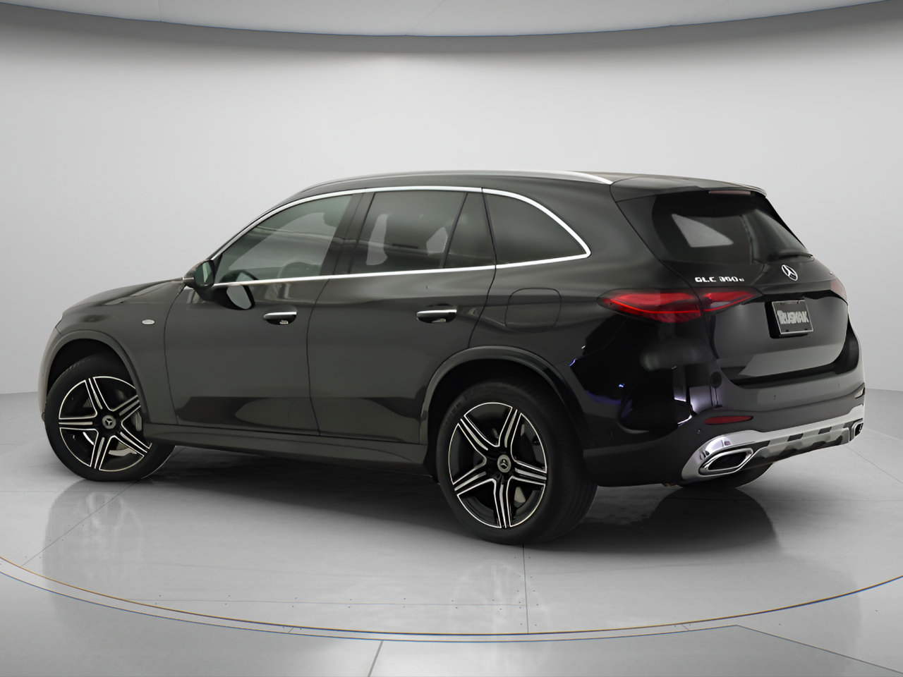 Certified 2025 Mercedes-Benz GLC 350e 4MATIC image 2