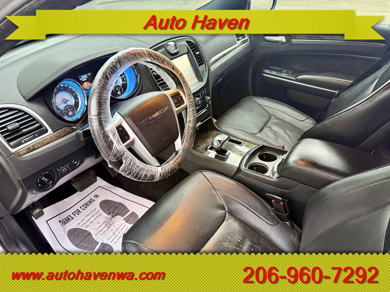 Used 2014 Chrysler 300 C RWD image 8