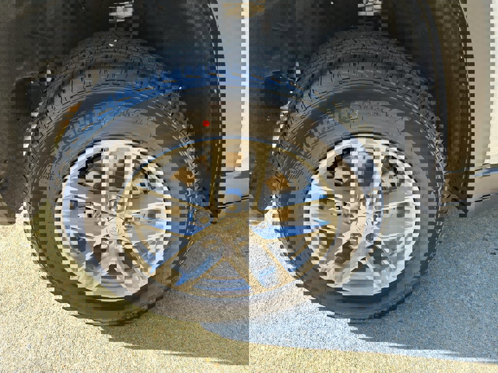 New 2025 Jeep Grand Cherokee Laredo X image 9