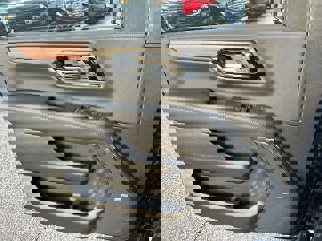 New 2026 GMC Yukon XL Denali w/ Denali Reserve Package image 53