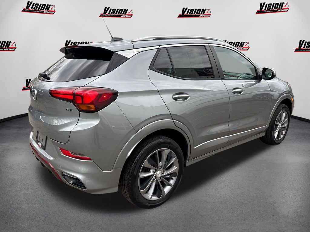 Used 2023 Buick Encore GX Select w/ Sport Touring Package AWD/4WD image 5