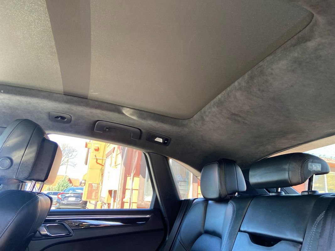 Used 2015 Porsche Macan Turbo image 25