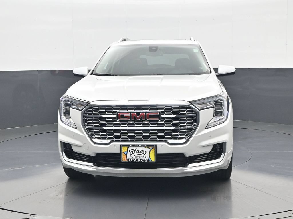 Used 2023 GMC Terrain Denali AWD/4WD image 3