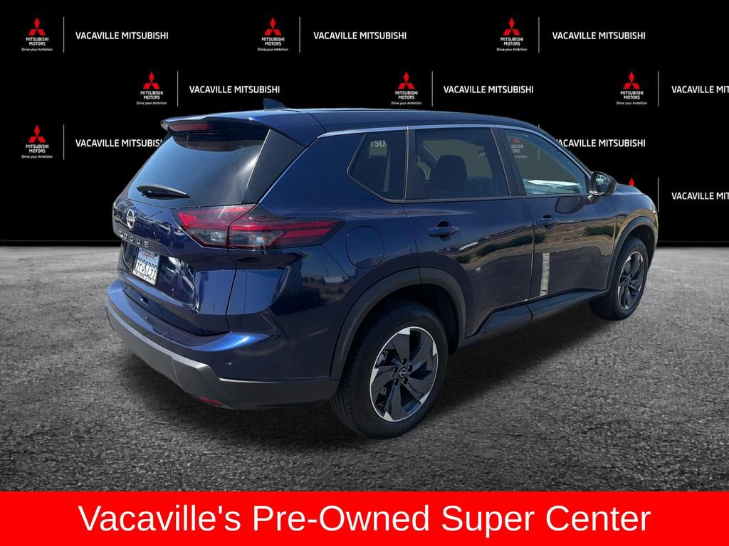 Used 2025 Nissan Rogue SV FWD image 5