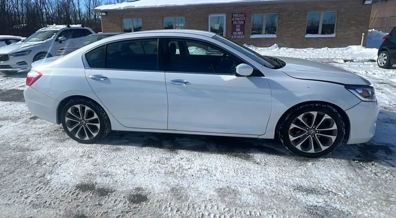 Used 2015 Honda Accord Sport image 5