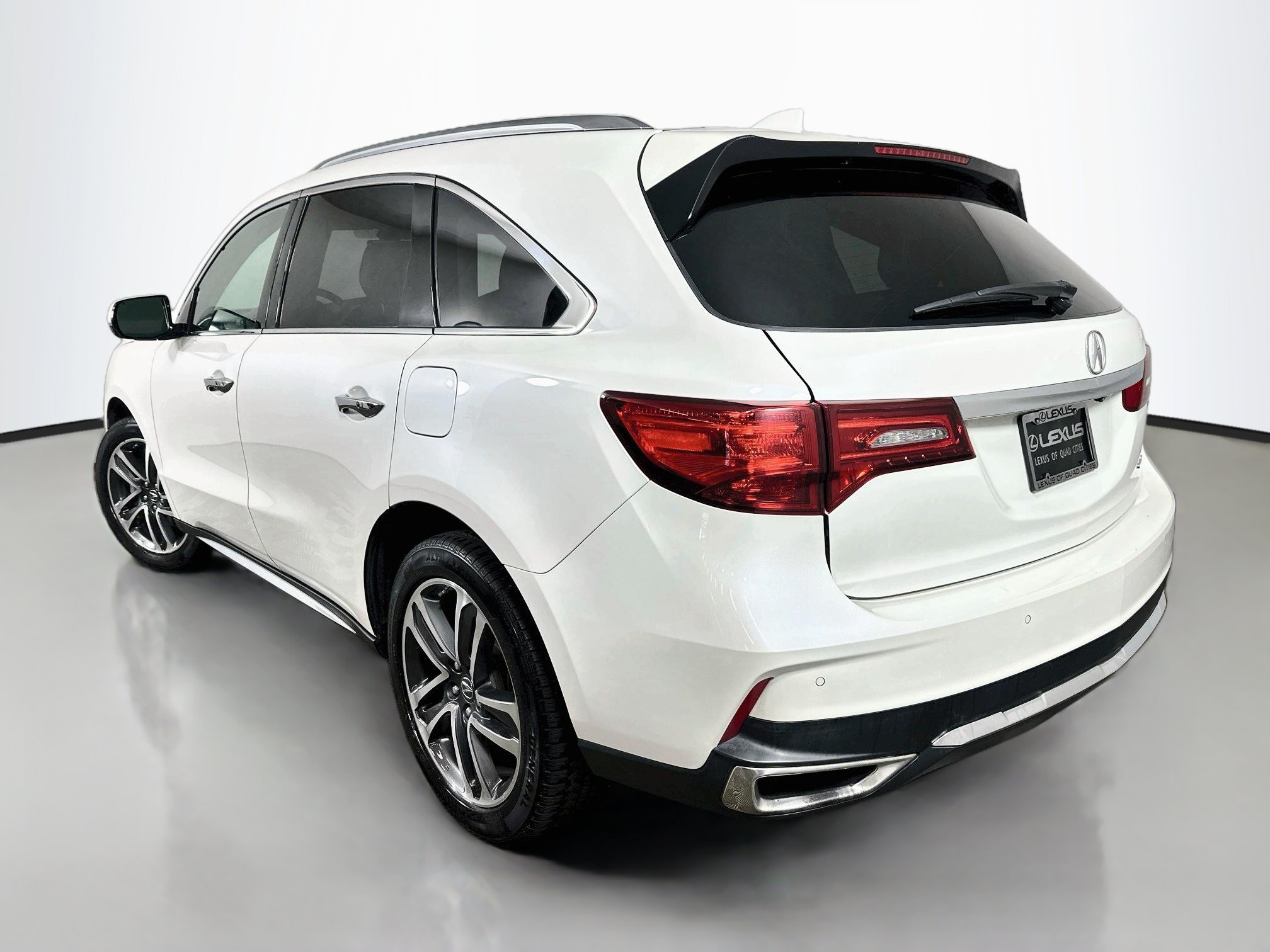 Used 2017 Acura MDX SH-AWD image 5