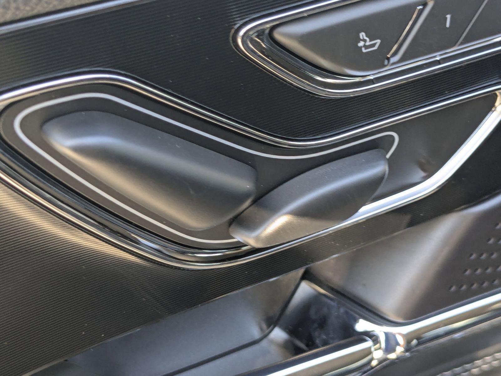 New 2026 Lincoln Corsair Premiere image 23