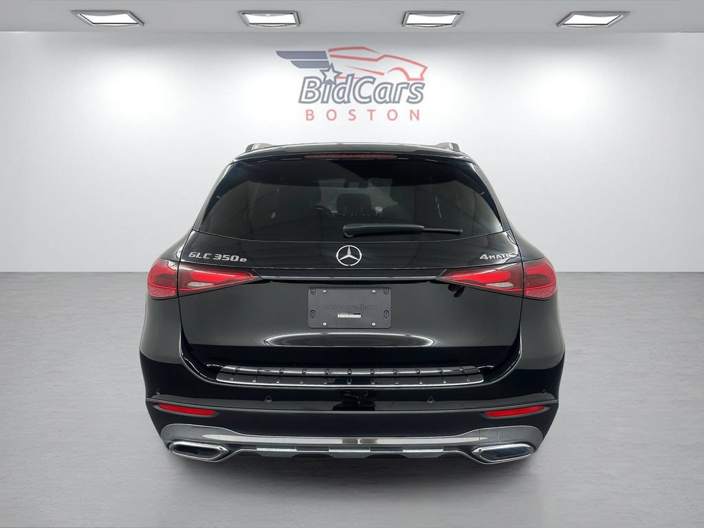 Used 2025 Mercedes-Benz GLC 350e 4MATIC image 5