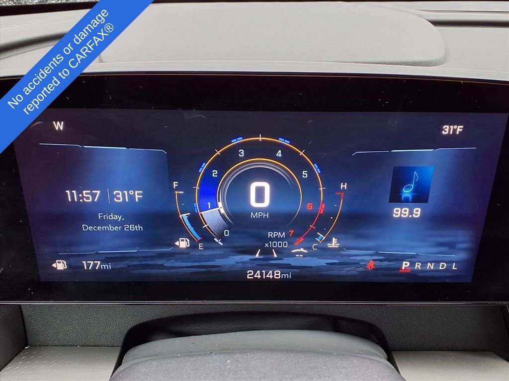 Used 2025 Chevrolet Traverse LT image 19