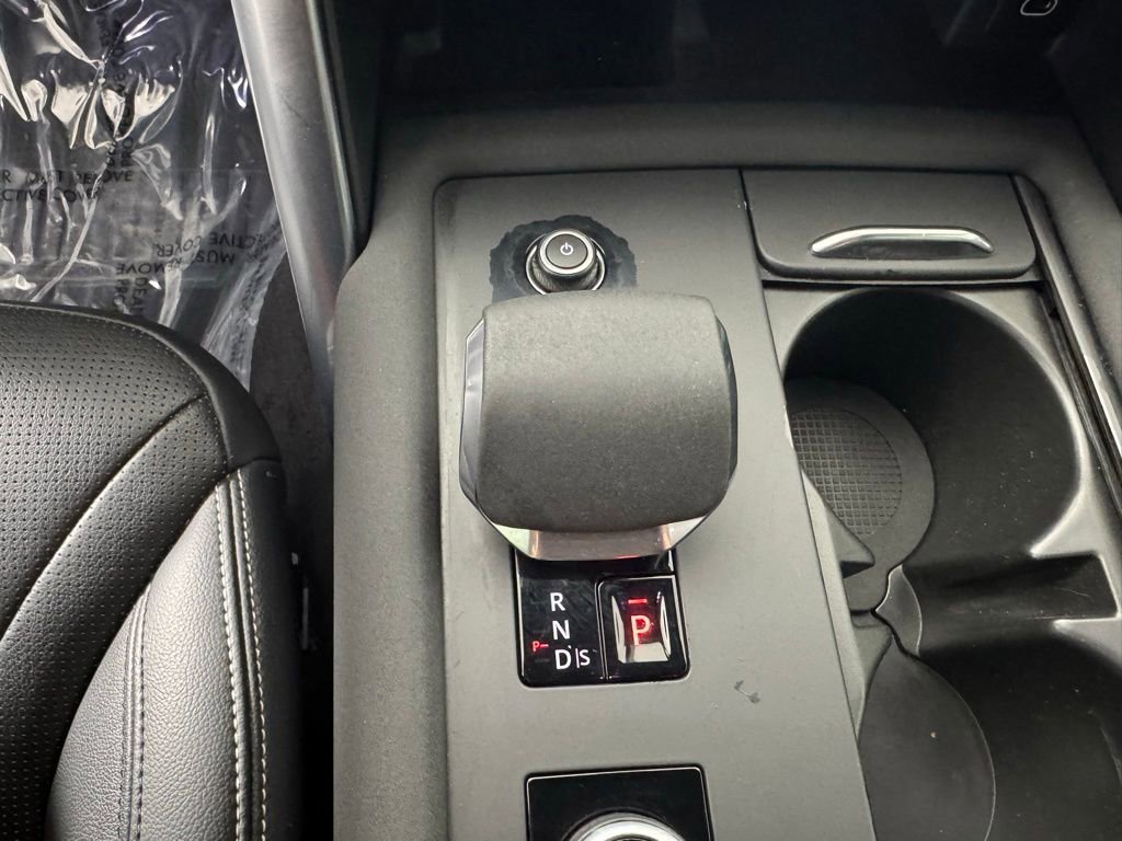 Used 2021 Land Rover Discovery S R-Dynamic image 17