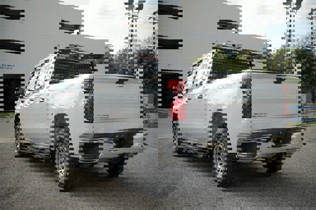 Used 2023 Chevrolet Silverado 1500 W/T w/ WT Value Package image 3