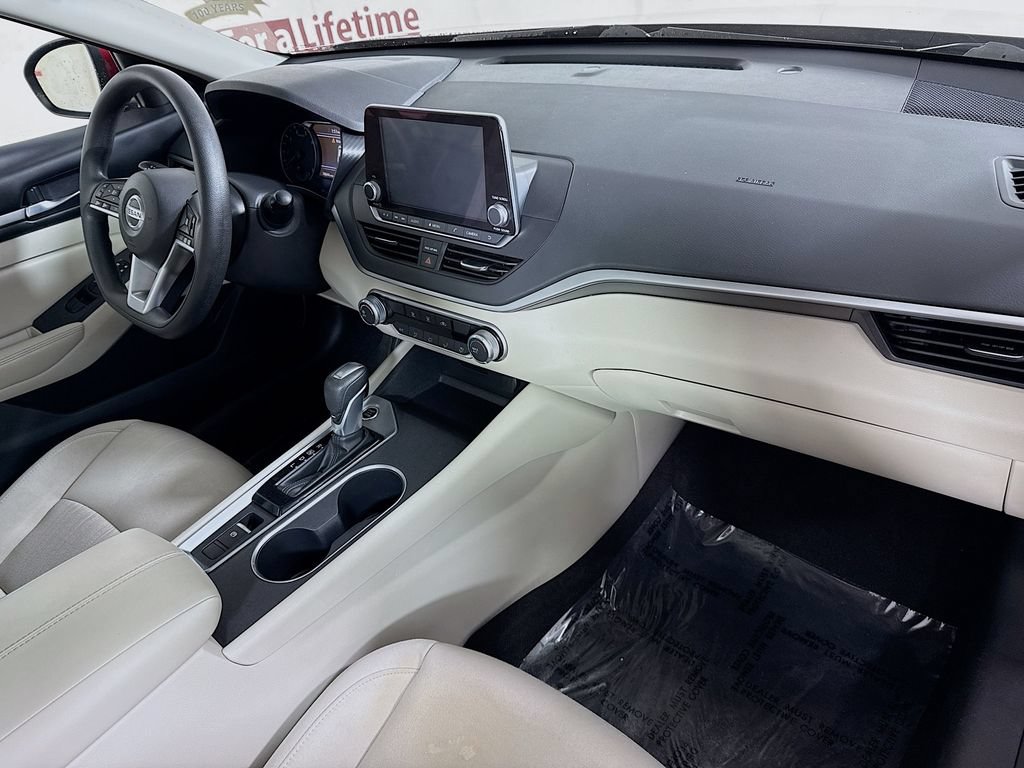 Used 2022 Nissan Altima 2.5 SV AWD/4WD image 29