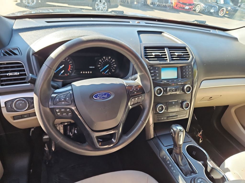 Used 2019 Ford Explorer 4WD w/ Class III Trailer Tow Package image 9