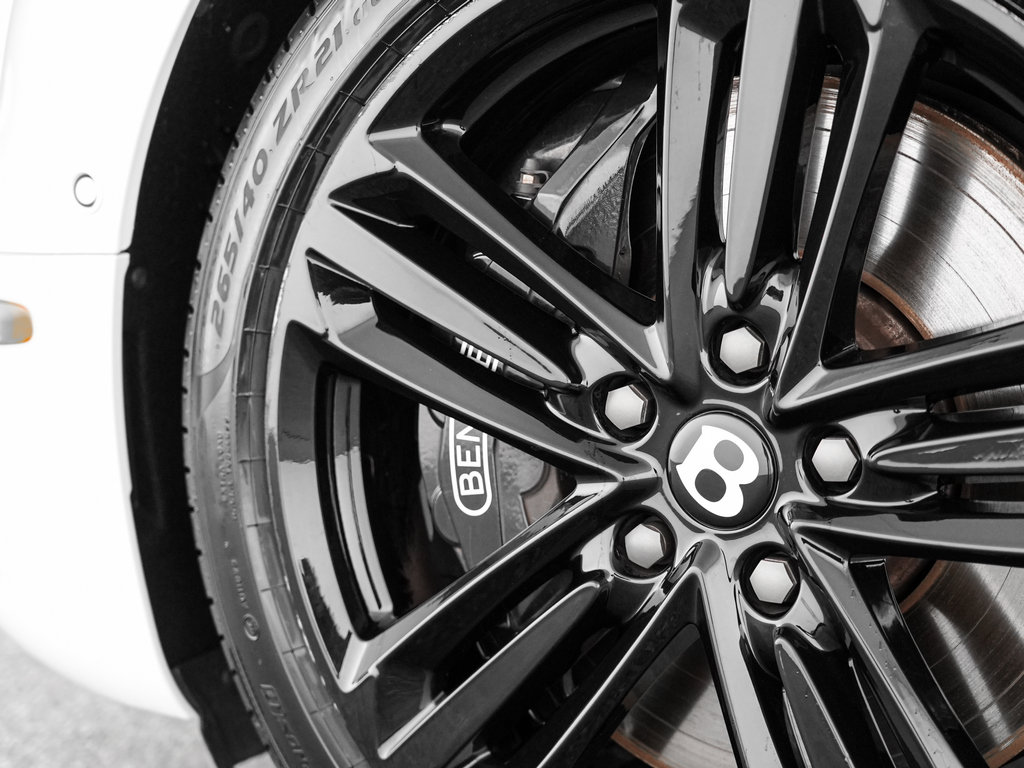 Used 2023 Bentley Continental GT V8 AWD/4WD image 46