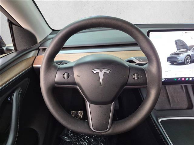 Used 2023 Tesla Model Y Long Range AWD/4WD image 12