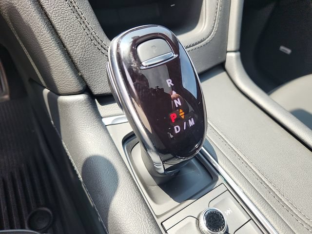 Certified 2025 Cadillac XT6 Sport w/ Platinum Package AWD/4WD image 15