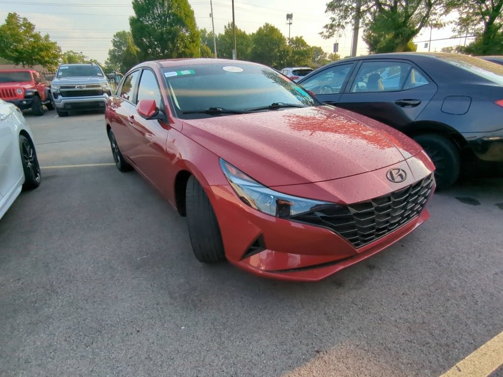 Used 2021 Hyundai Elantra SEL FWD image 3