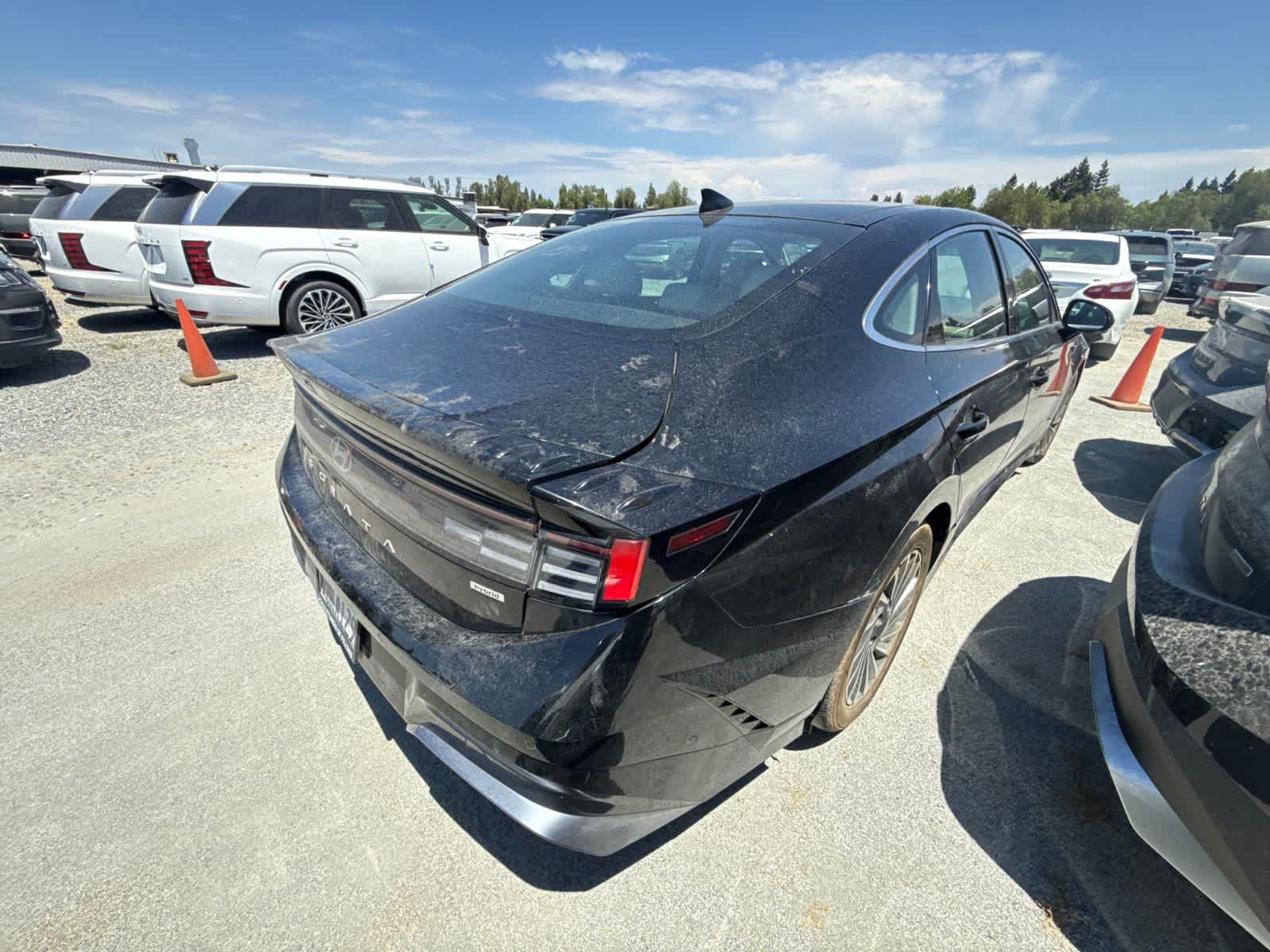 Used 2024 Hyundai Sonata Limited FWD image 4