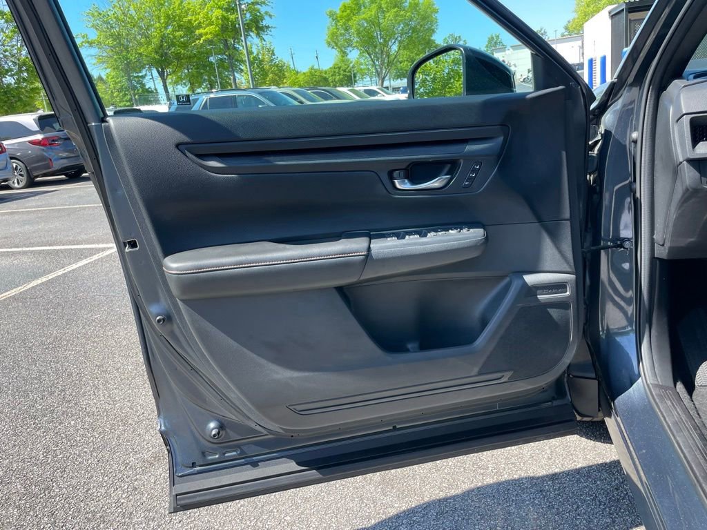 Certified 2025 Honda CR-V Sport-L image 24