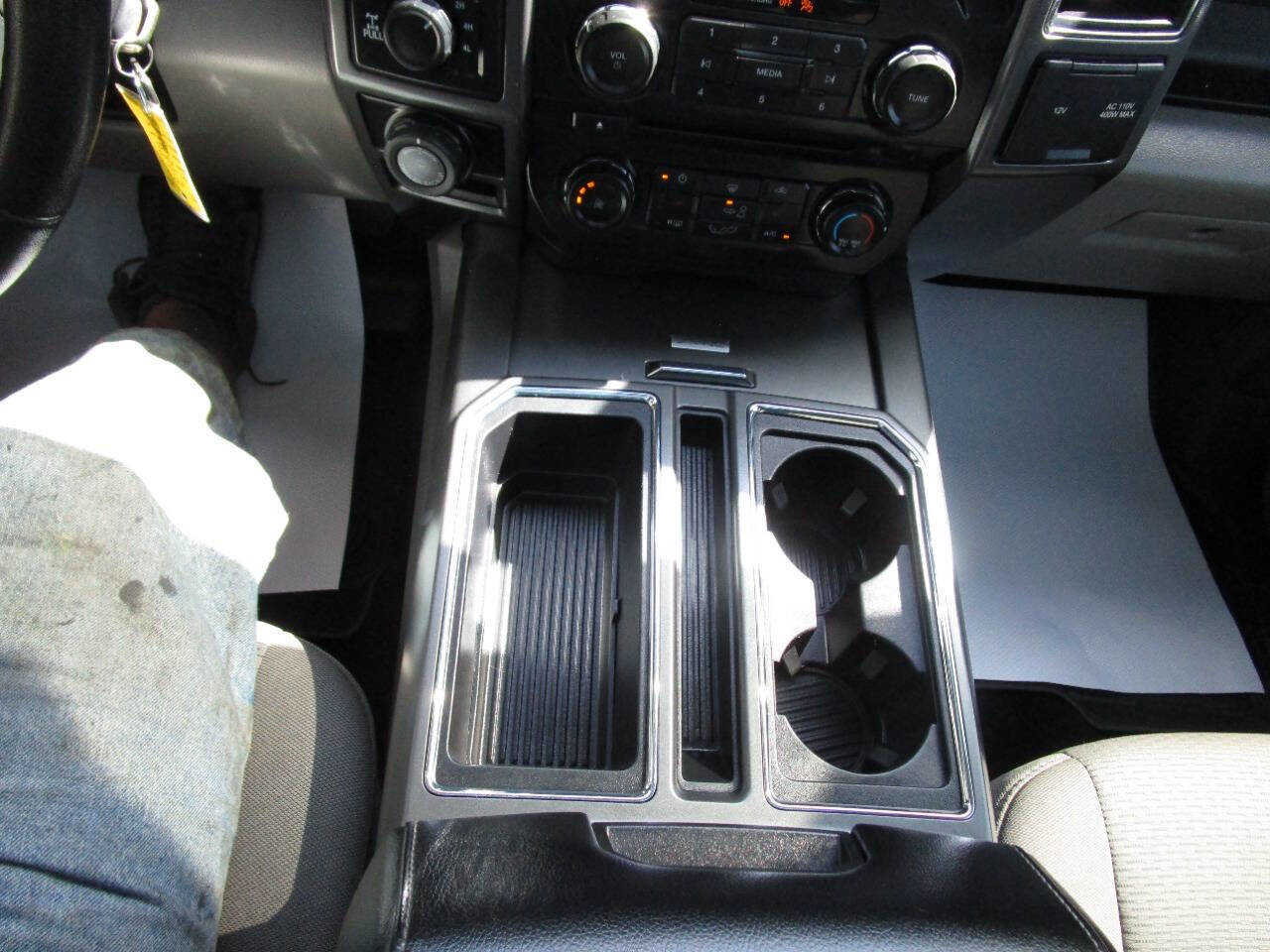 Used 2017 Ford F150 XLT w/ Equipment Group 302A Luxury image 32