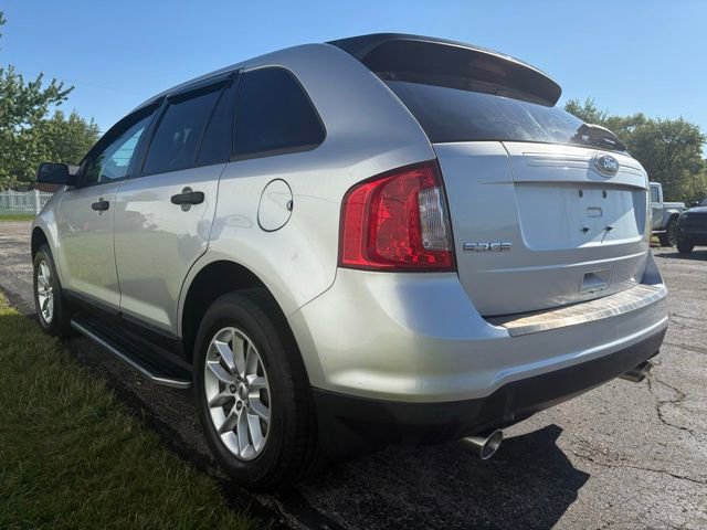 Used 2013 Ford Edge SE FWD image 2