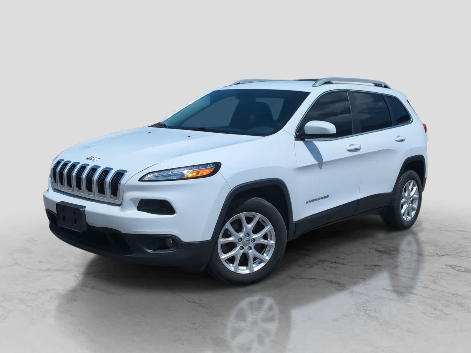 Used 2018 Jeep Cherokee Latitude Plus w/ Cold Weather Group