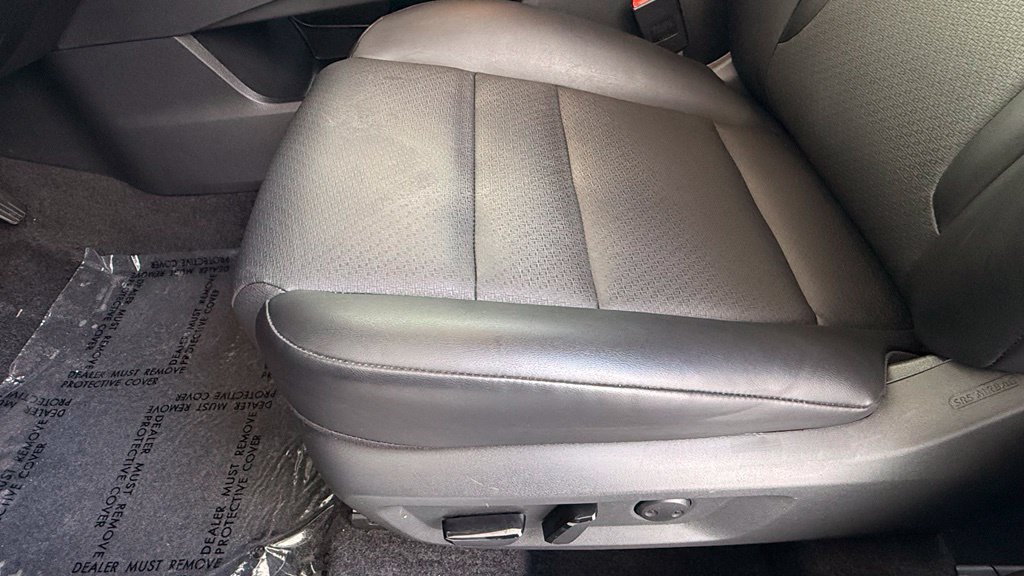 Used 2024 Nissan Rogue SV w/ SV Premium Package FWD image 5
