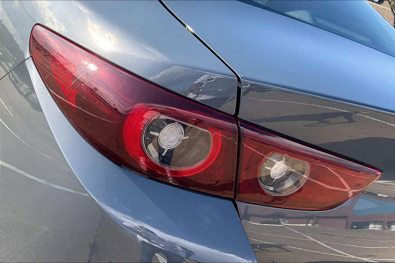 Used 2023 MAZDA MAZDA3 s AWD/4WD image 32