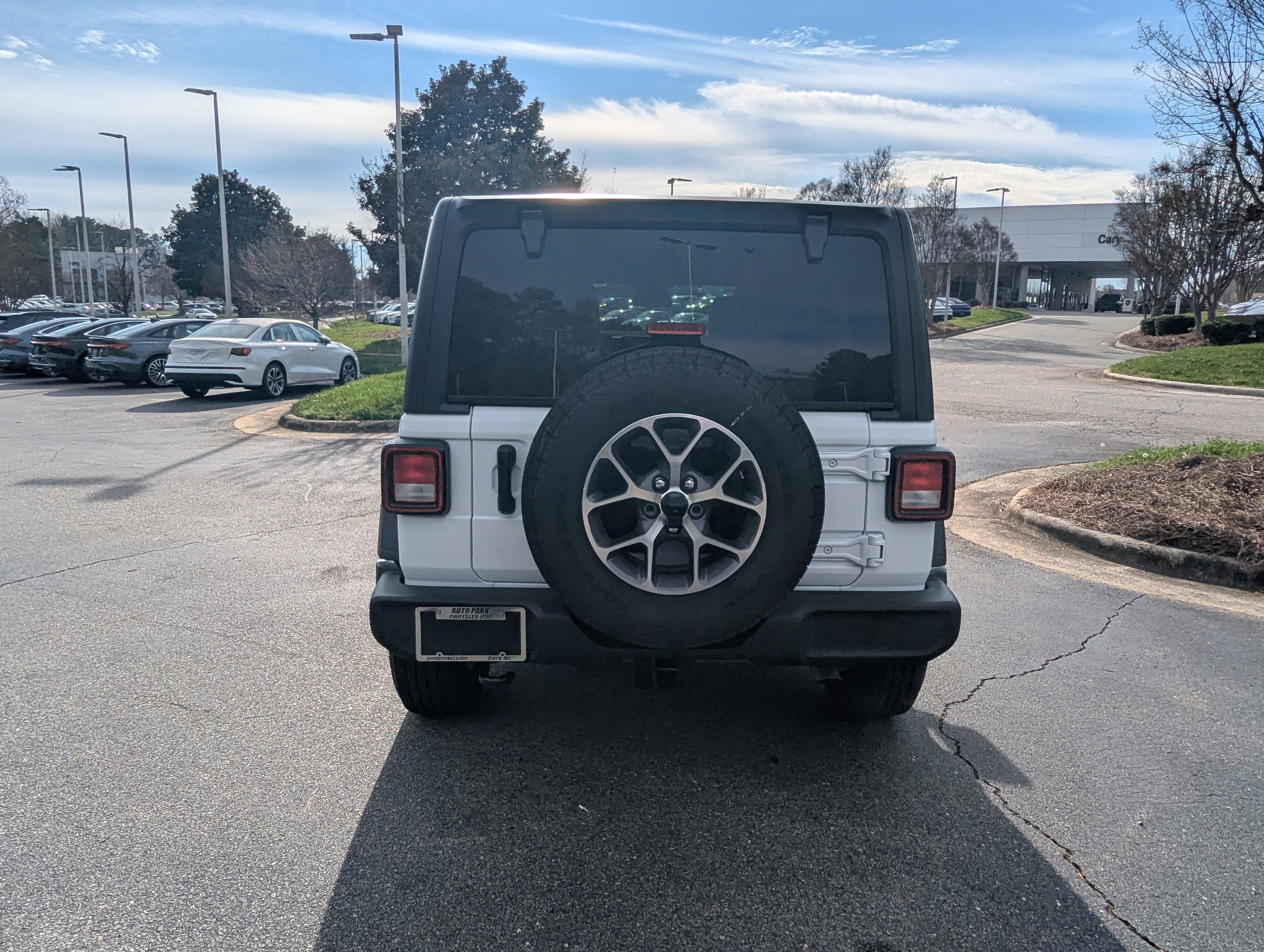 Used 2024 Jeep Wrangler Sport S image 6