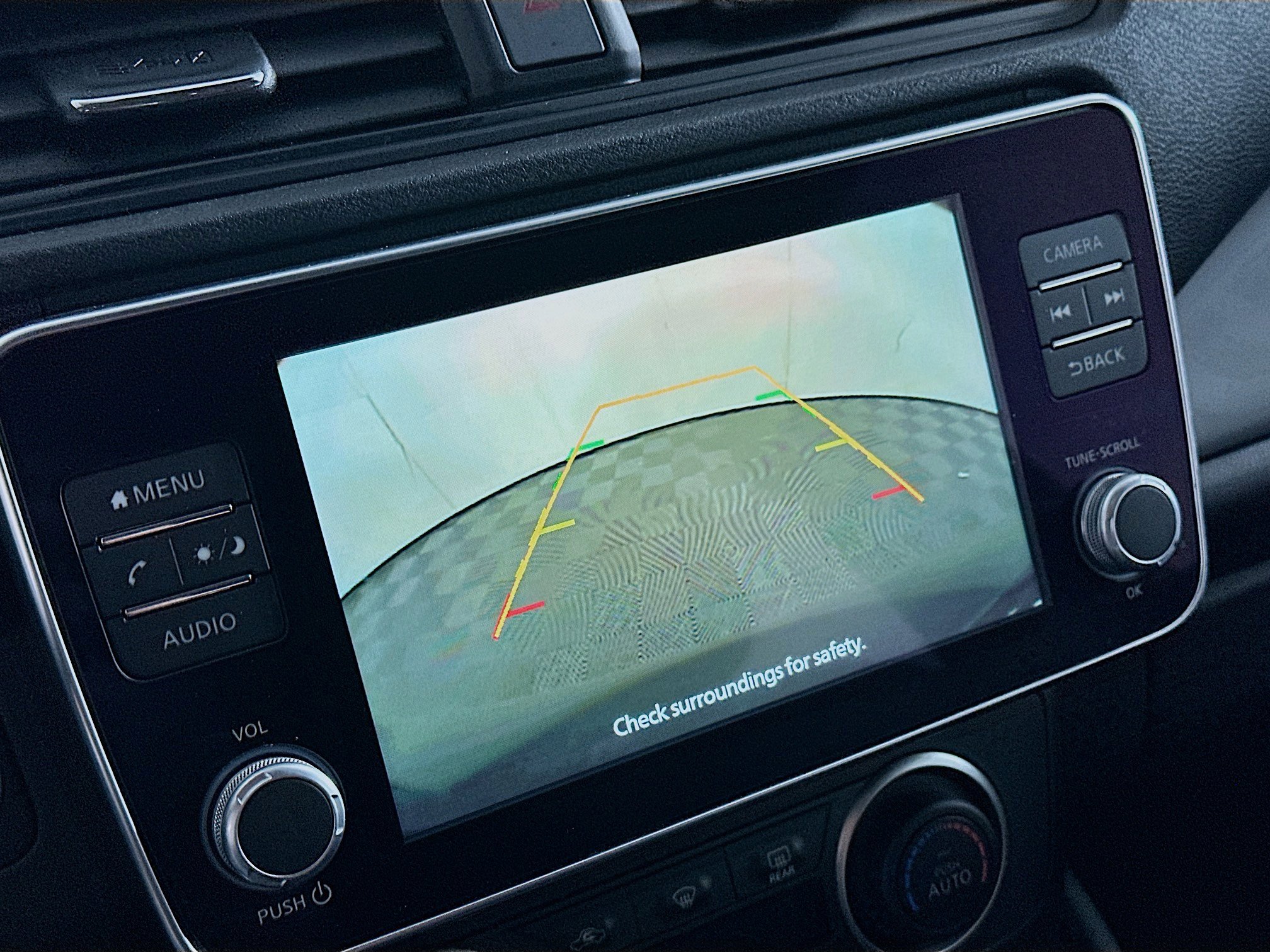 Used 2024 Nissan Leaf S image 22