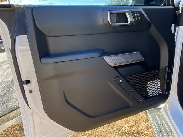 Used 2022 Ford Bronco Outer Banks image 16
