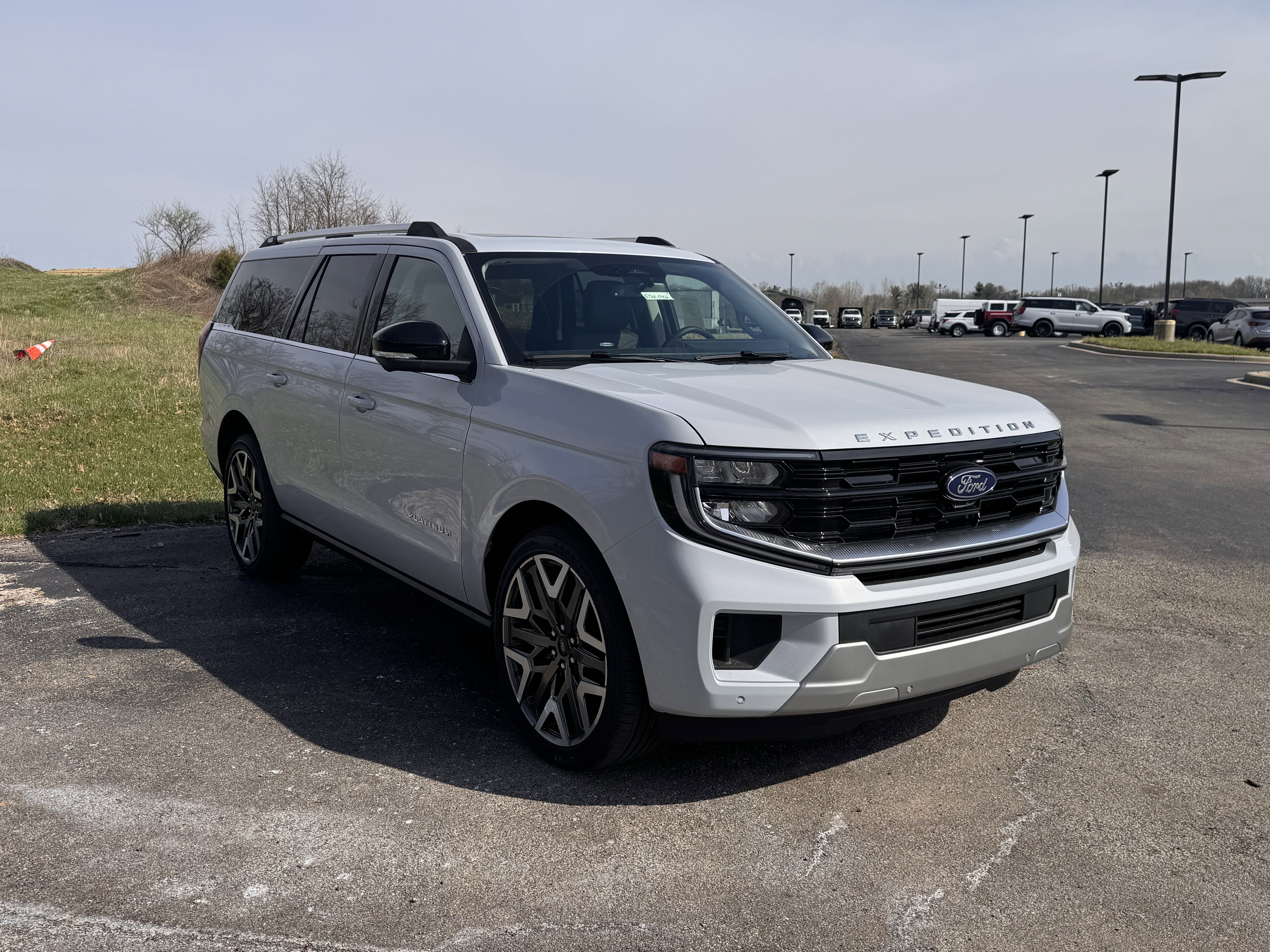 New 2026 Ford Expedition Max Platinum image 2