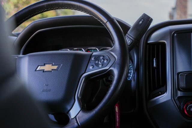 Used 2018 Chevrolet Silverado 1500 LT AWD/4WD image 43
