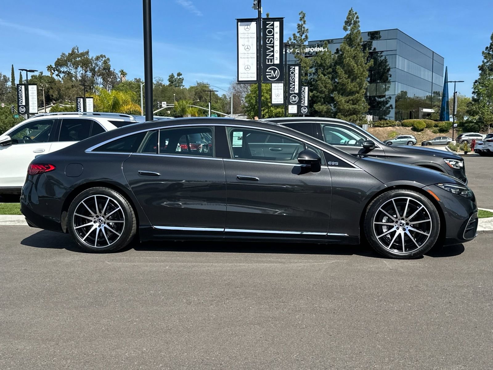 Certified 2023 Mercedes-Benz EQS 580 4MATIC Sedan image 2